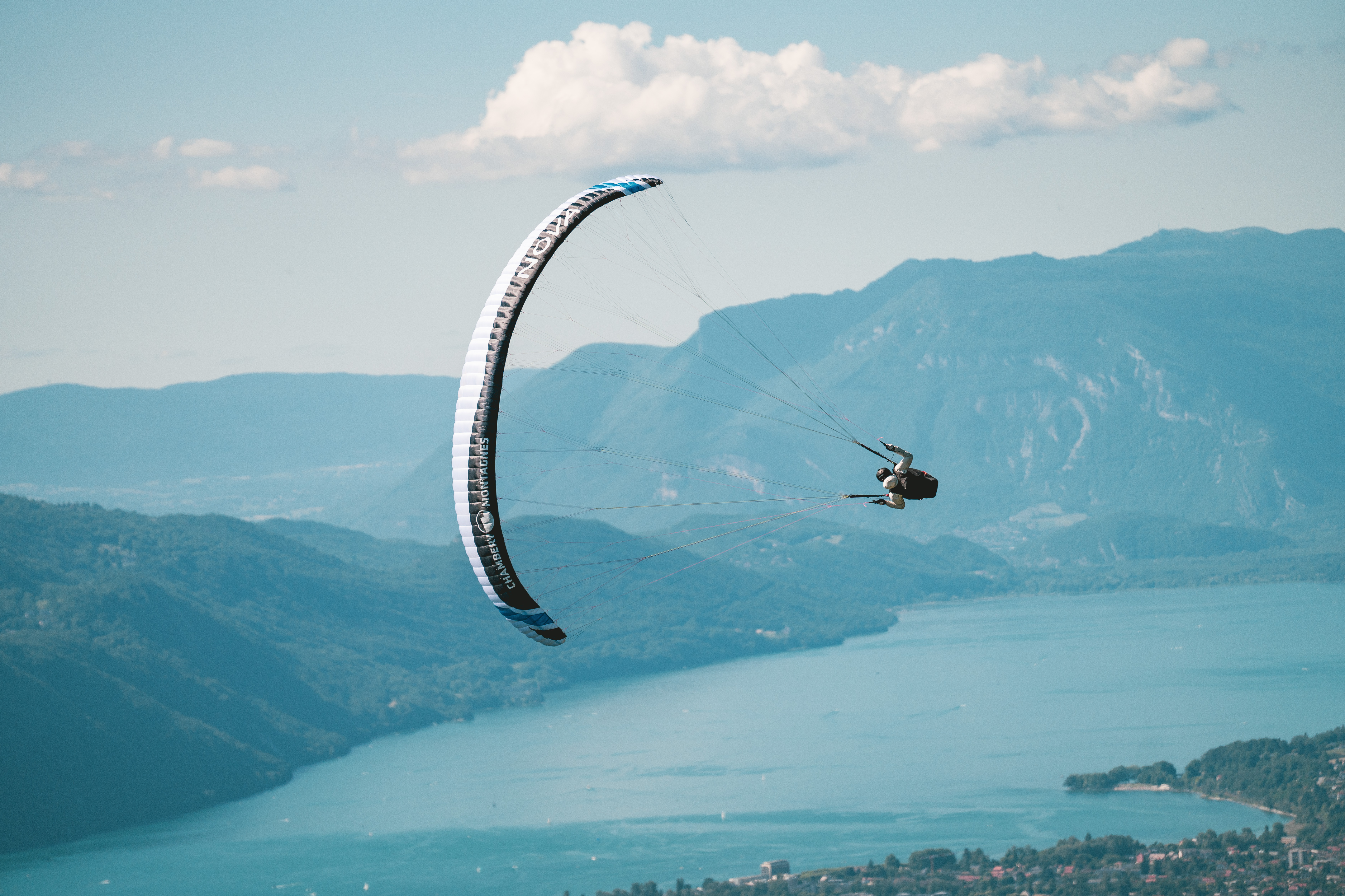 RISE PARAGLIDING